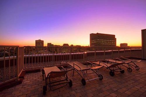 Corporate Stays 50 Laurier Splendid Apartments Отава Екстериор снимка